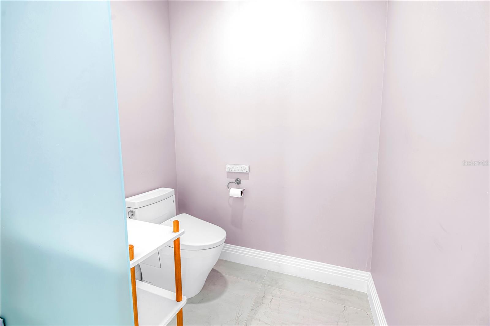 Image 26 of 56 For 301 1st Street S 3103