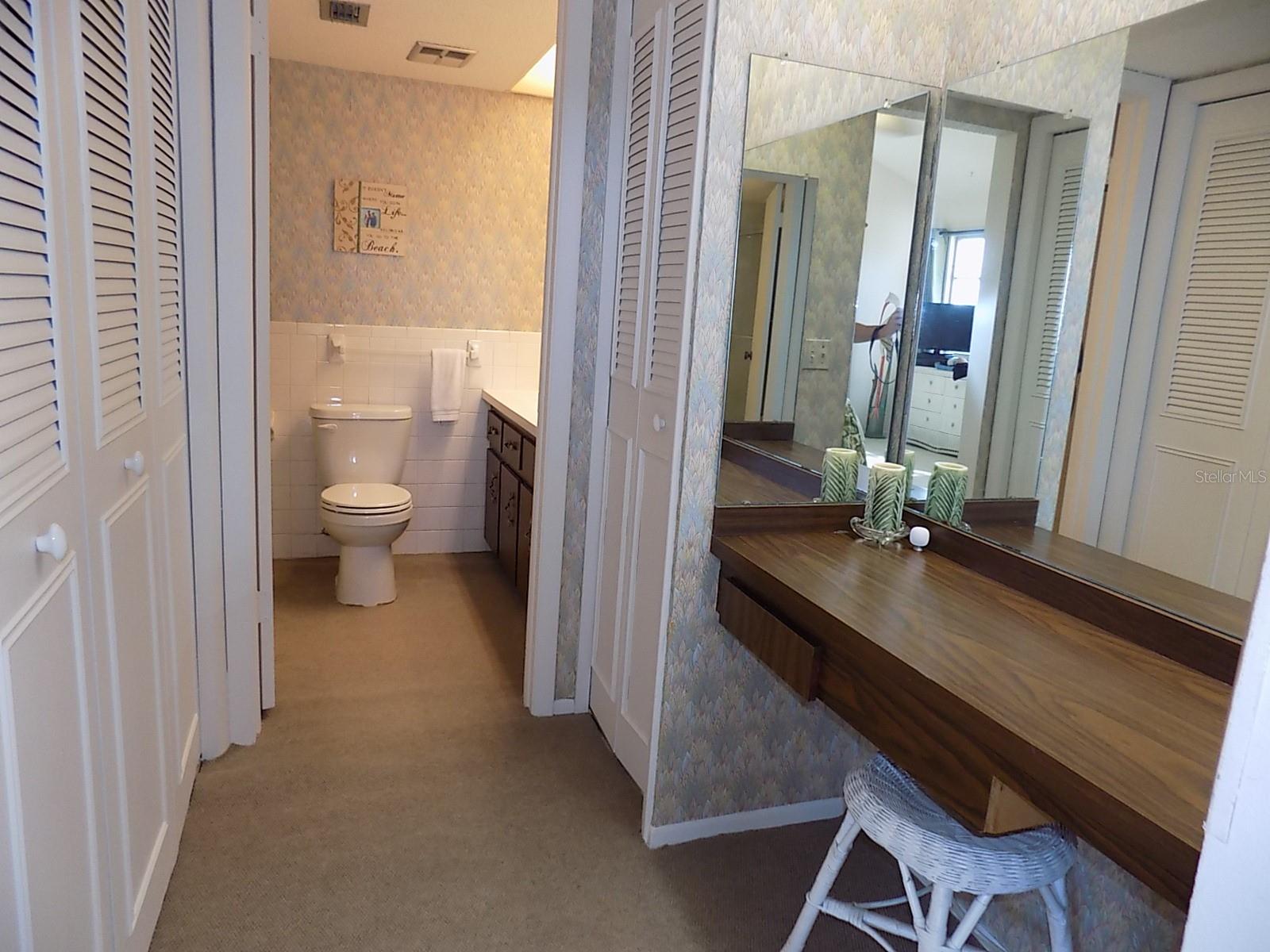 Image 16 of 24 For 2101 Sunset Point Road 1502