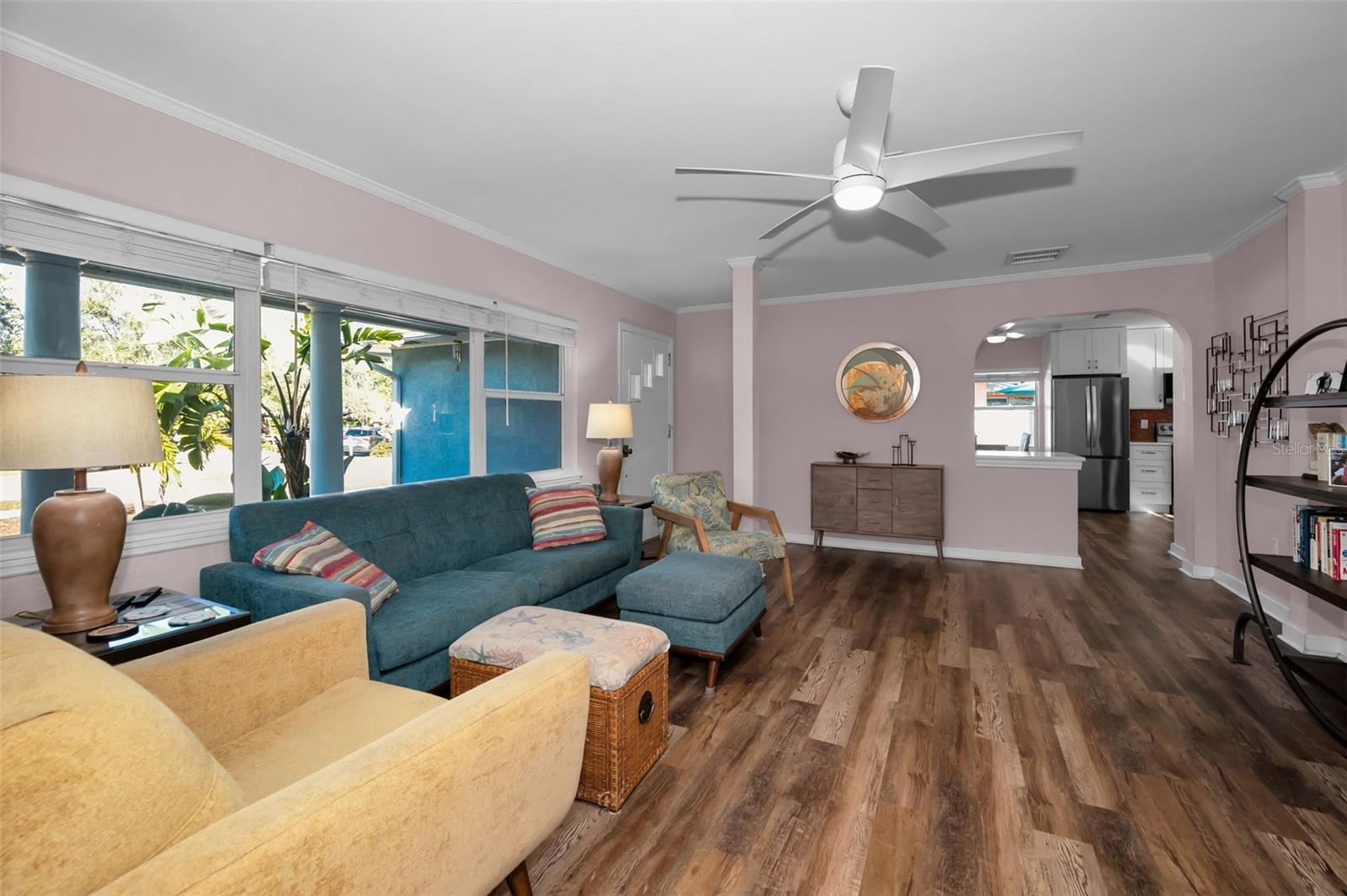 Image 14 of 74 For 245 Garden Circle S