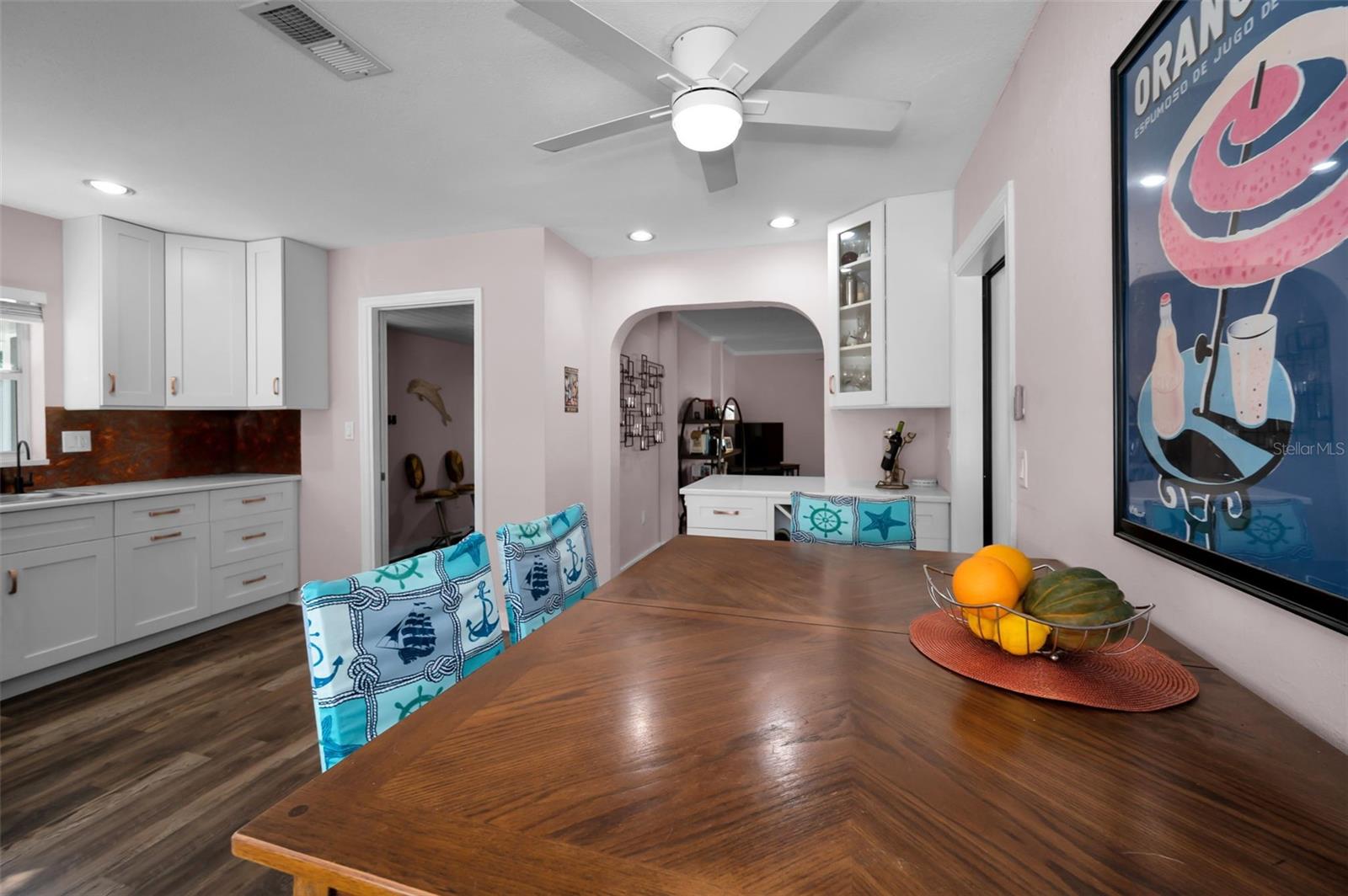 Image 25 of 74 For 245 Garden Circle S