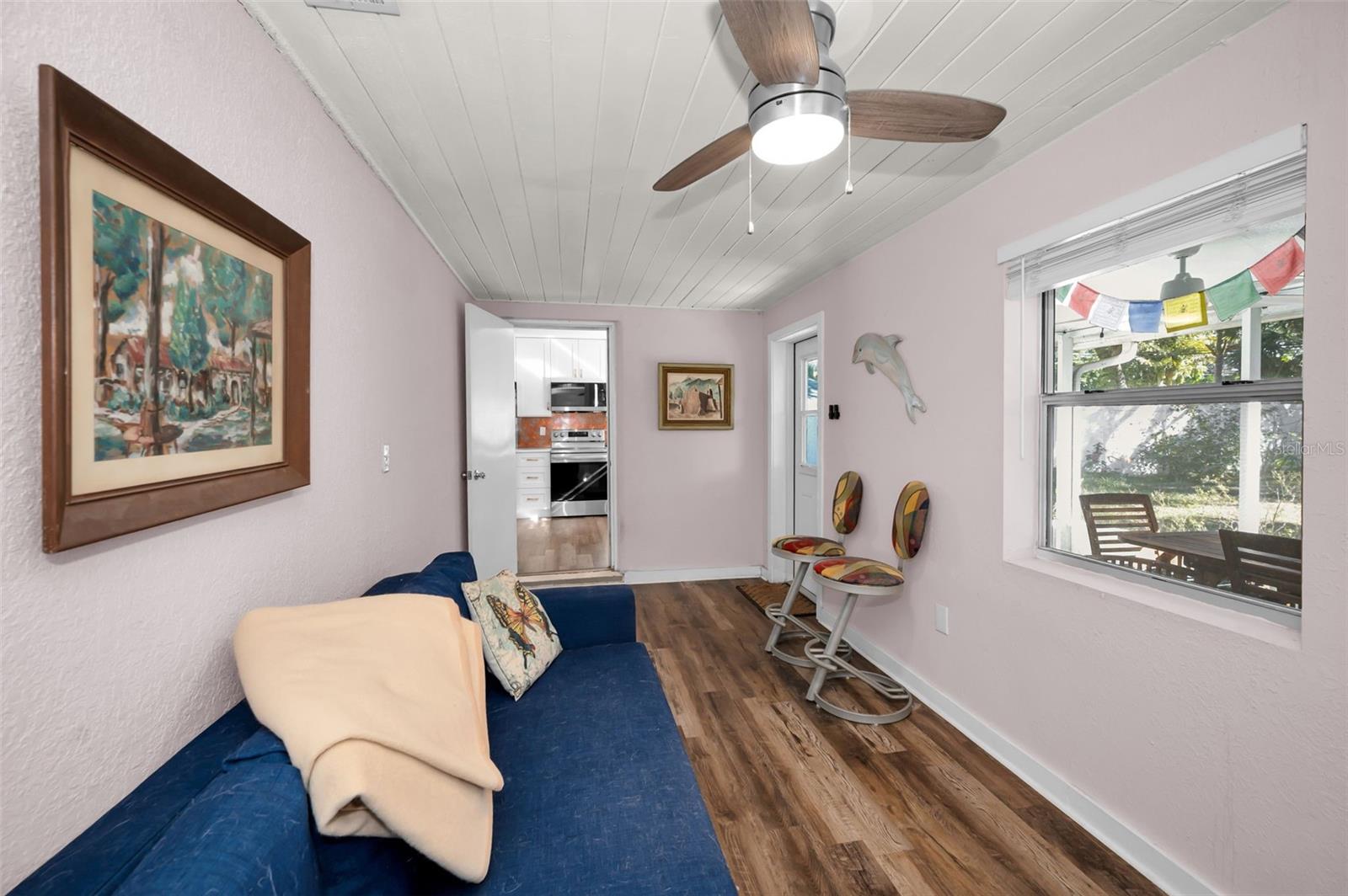 Image 27 of 74 For 245 Garden Circle S