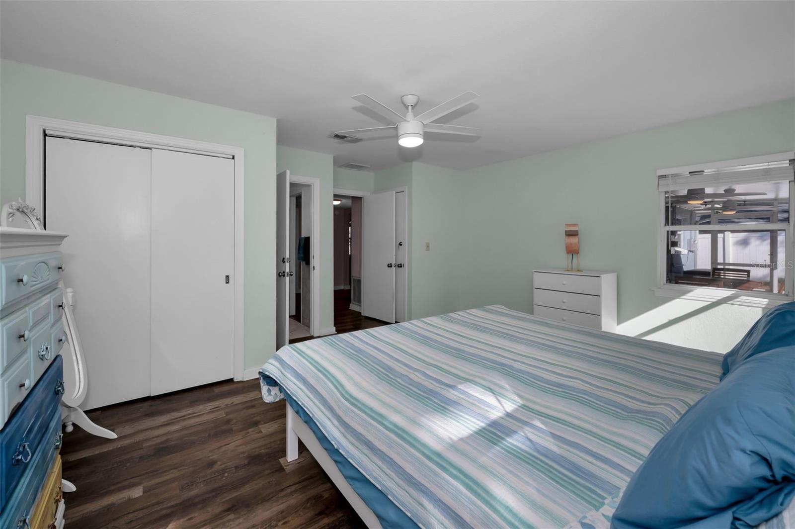 Image 33 of 74 For 245 Garden Circle S