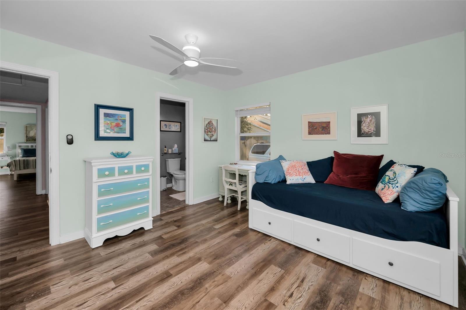 Image 38 of 74 For 245 Garden Circle S