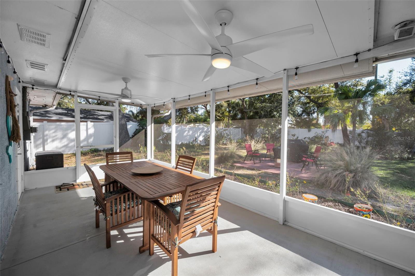 Image 43 of 74 For 245 Garden Circle S