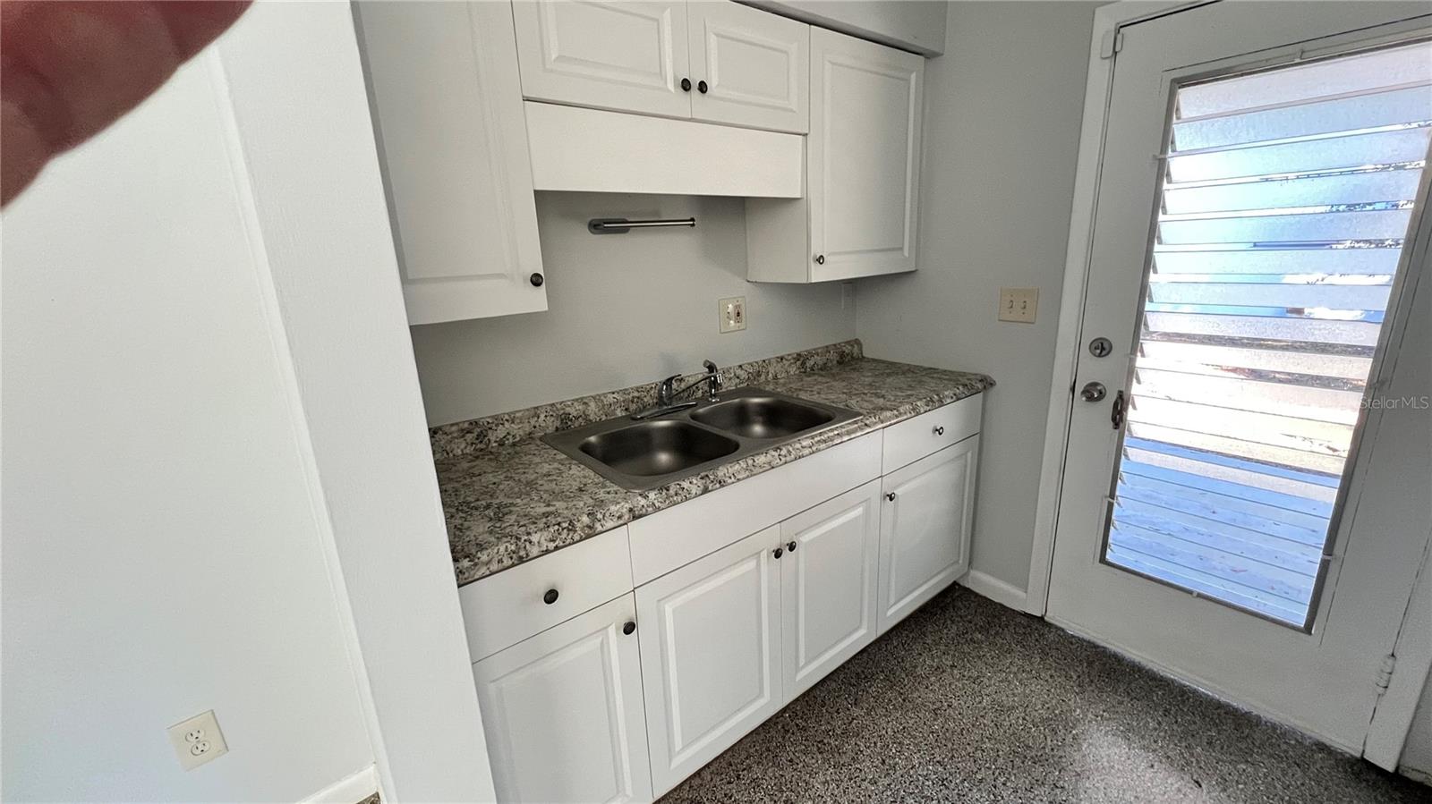 Image 7 of 12 For 2323 Belmar Drive