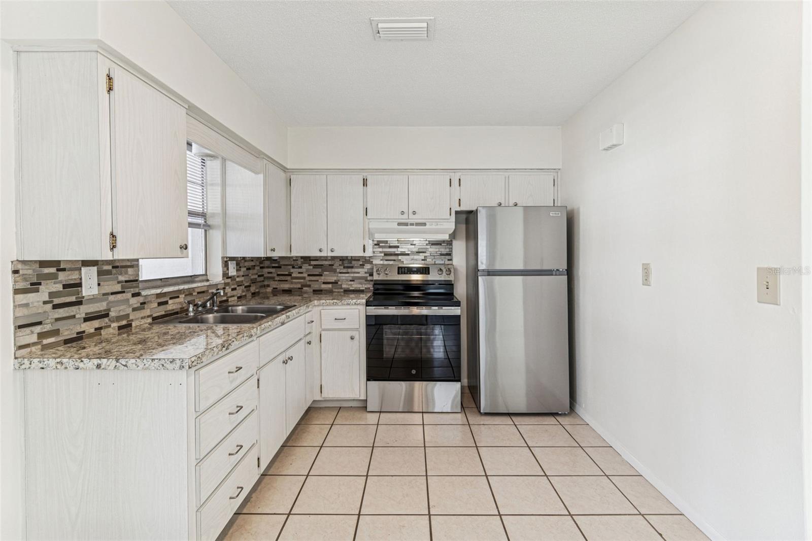 Image 16 of 75 For 822 3rd Avenue Nw