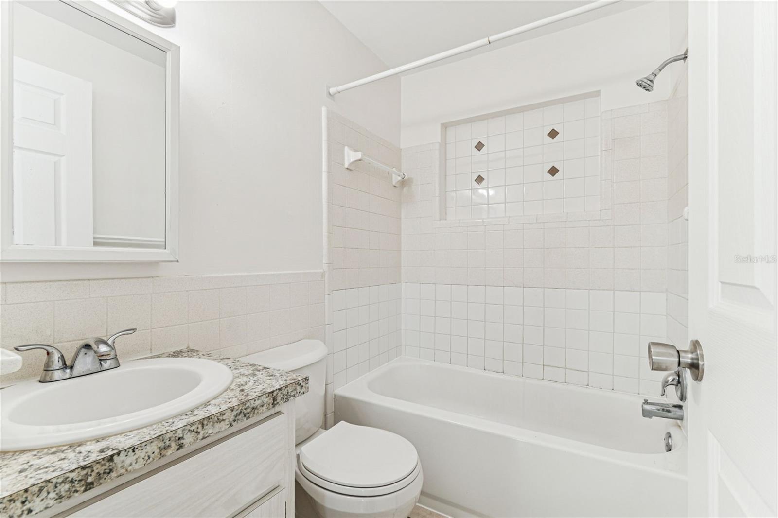 Image 34 of 75 For 822 3rd Avenue Nw