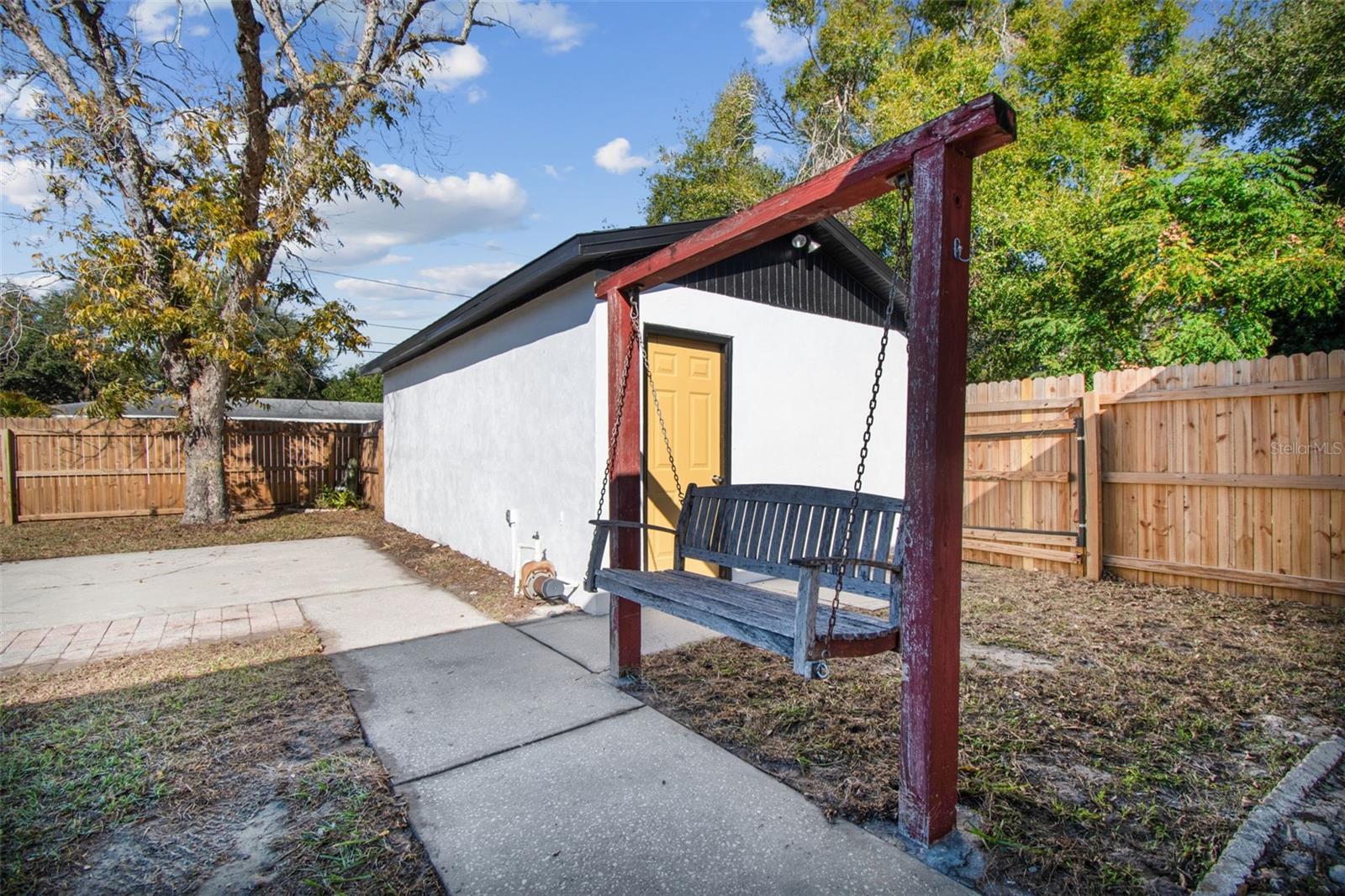 Image 56 of 75 For 822 3rd Avenue Nw