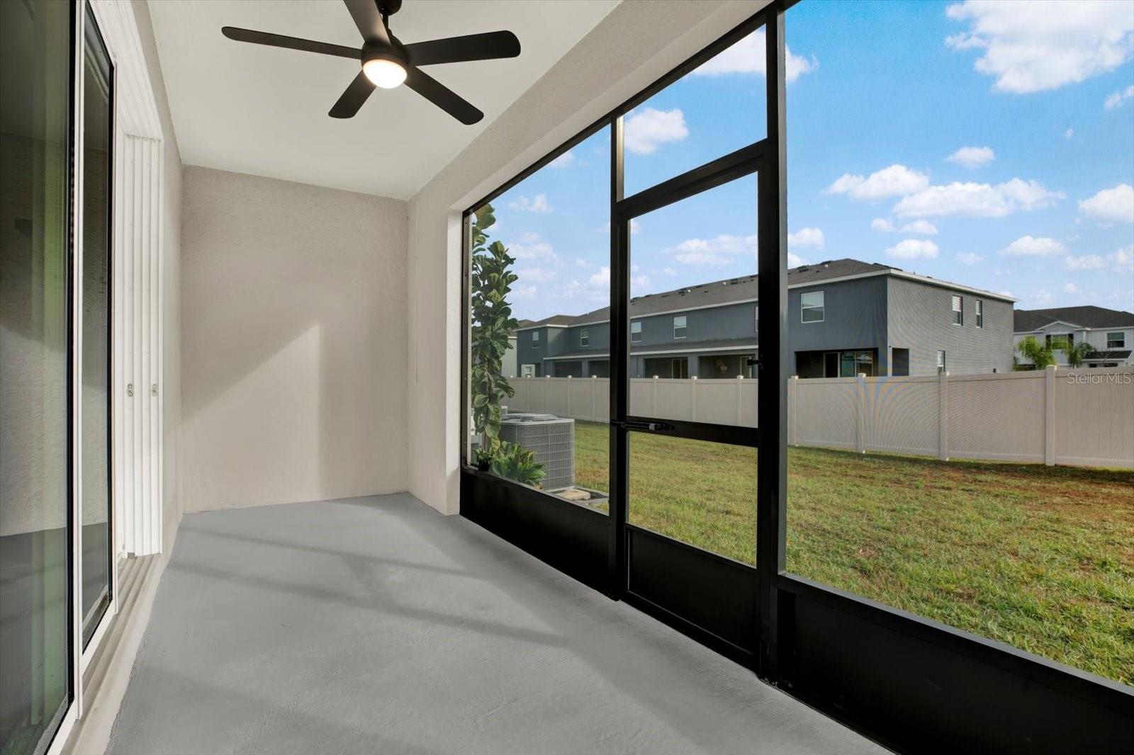 Image 31 of 52 For 33018 Frosted Clover Way