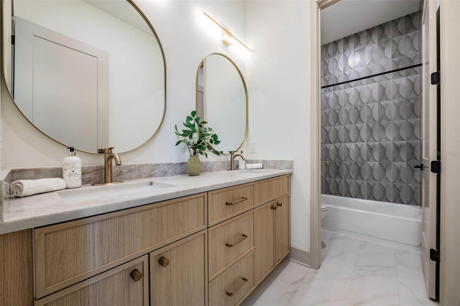 Image 13 of 18 For 3304 Highland Avenue