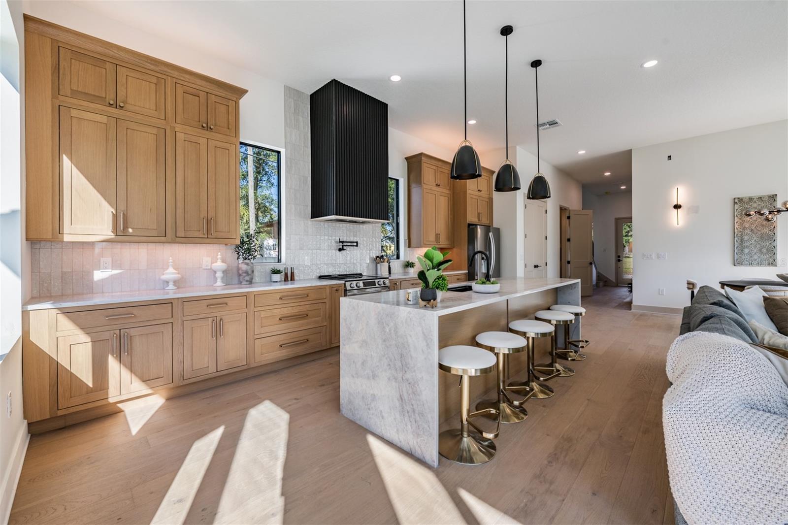 Image 4 of 18 For 3304 Highland Avenue