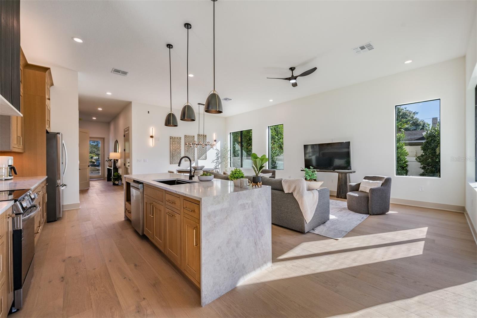 Image 6 of 18 For 3304 Highland Avenue