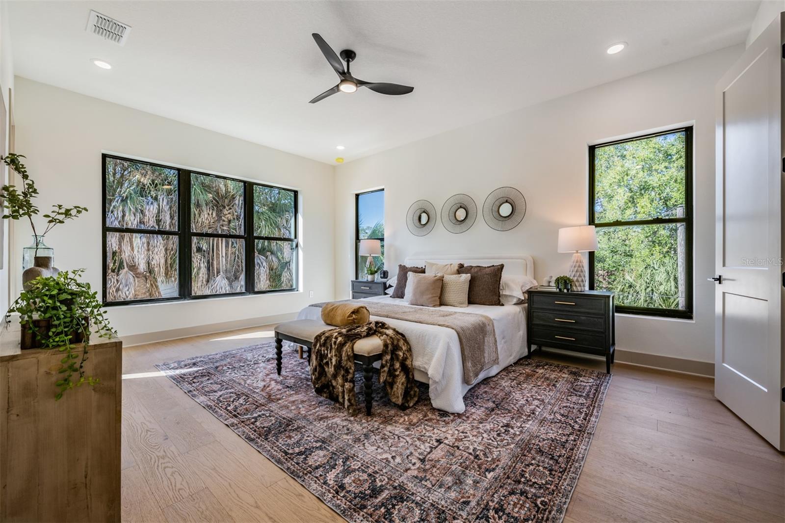 Image 8 of 18 For 3304 Highland Avenue