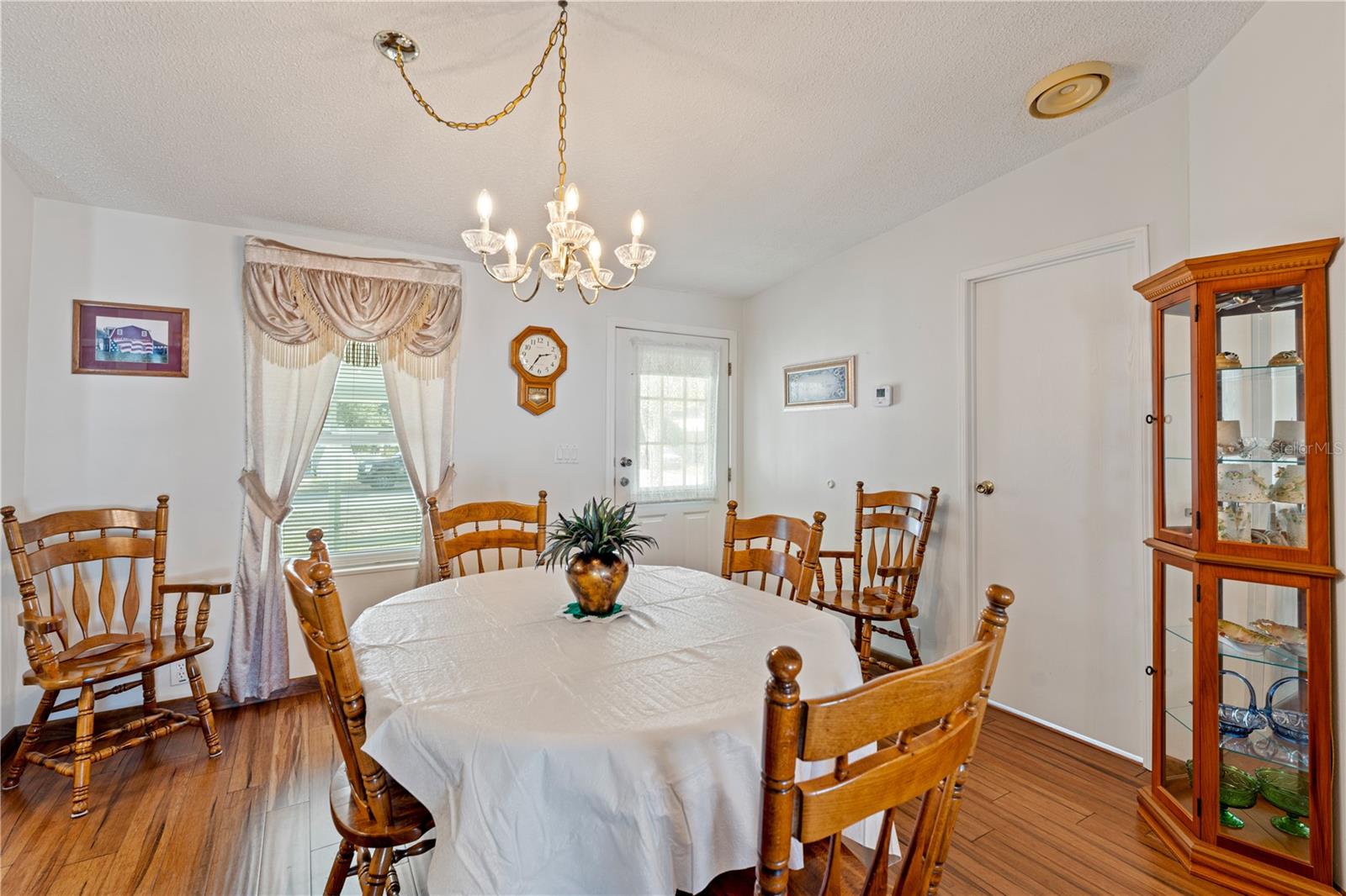 Image 10 of 50 For 6136 Ridgeway Drive