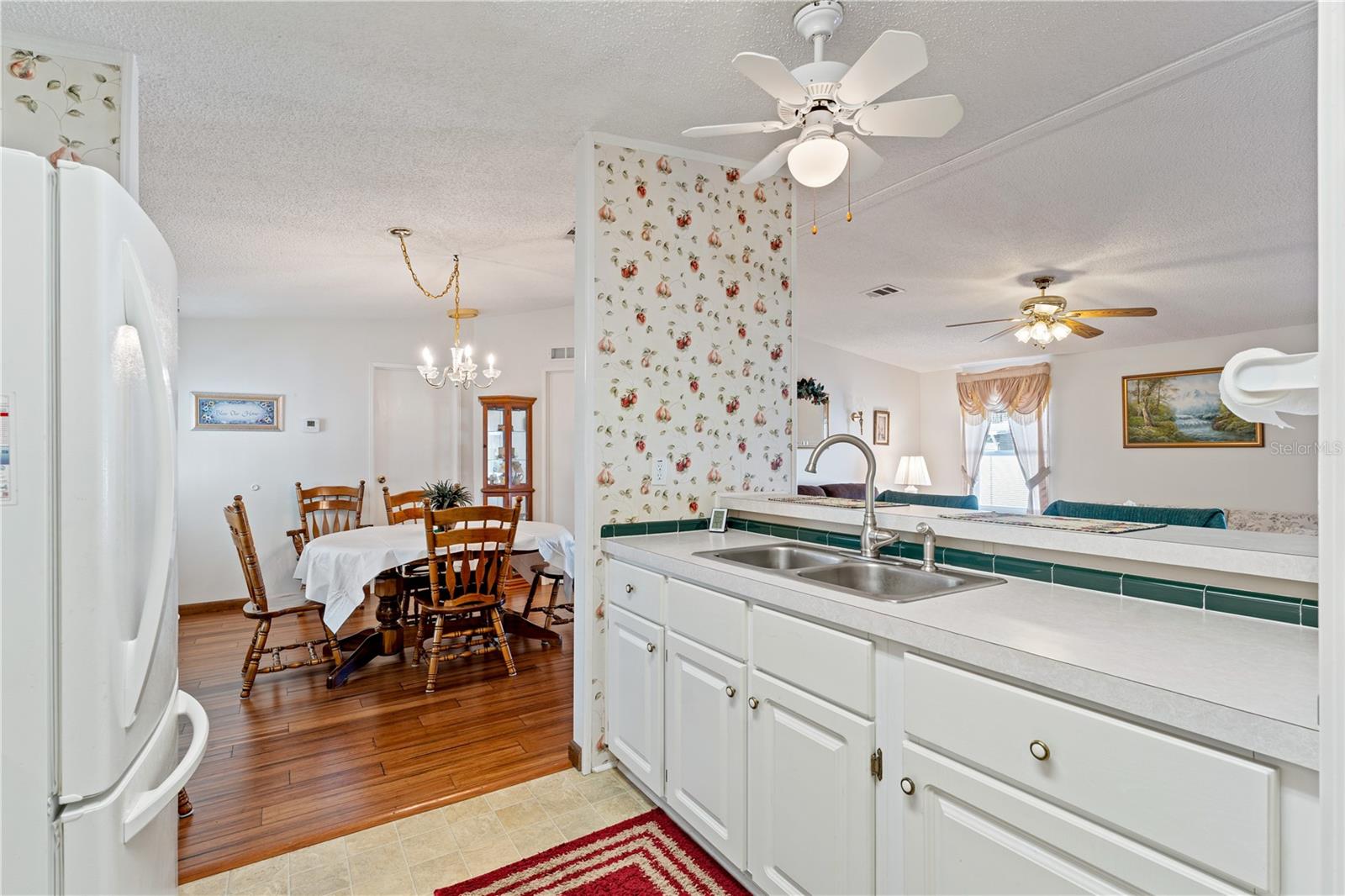 Image 12 of 50 For 6136 Ridgeway Drive