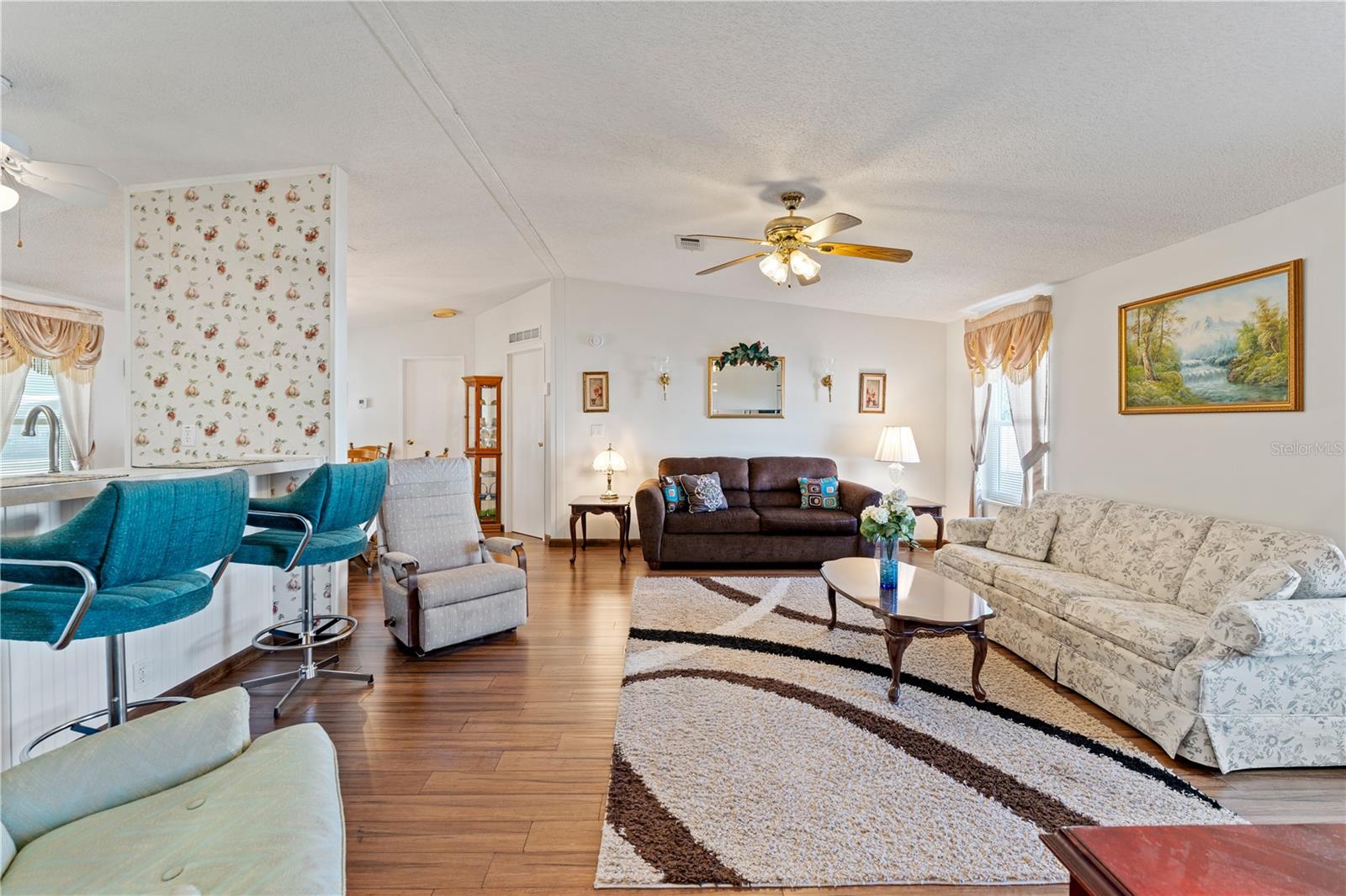 Image 16 of 50 For 6136 Ridgeway Drive