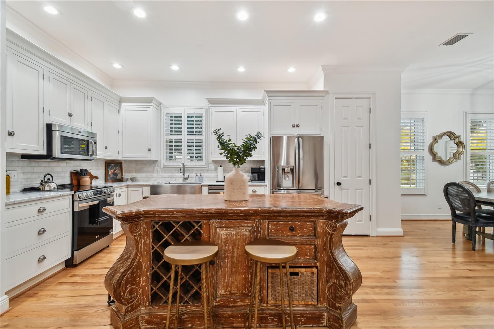 Image 18 of 72 For 701 Packwood Avenue