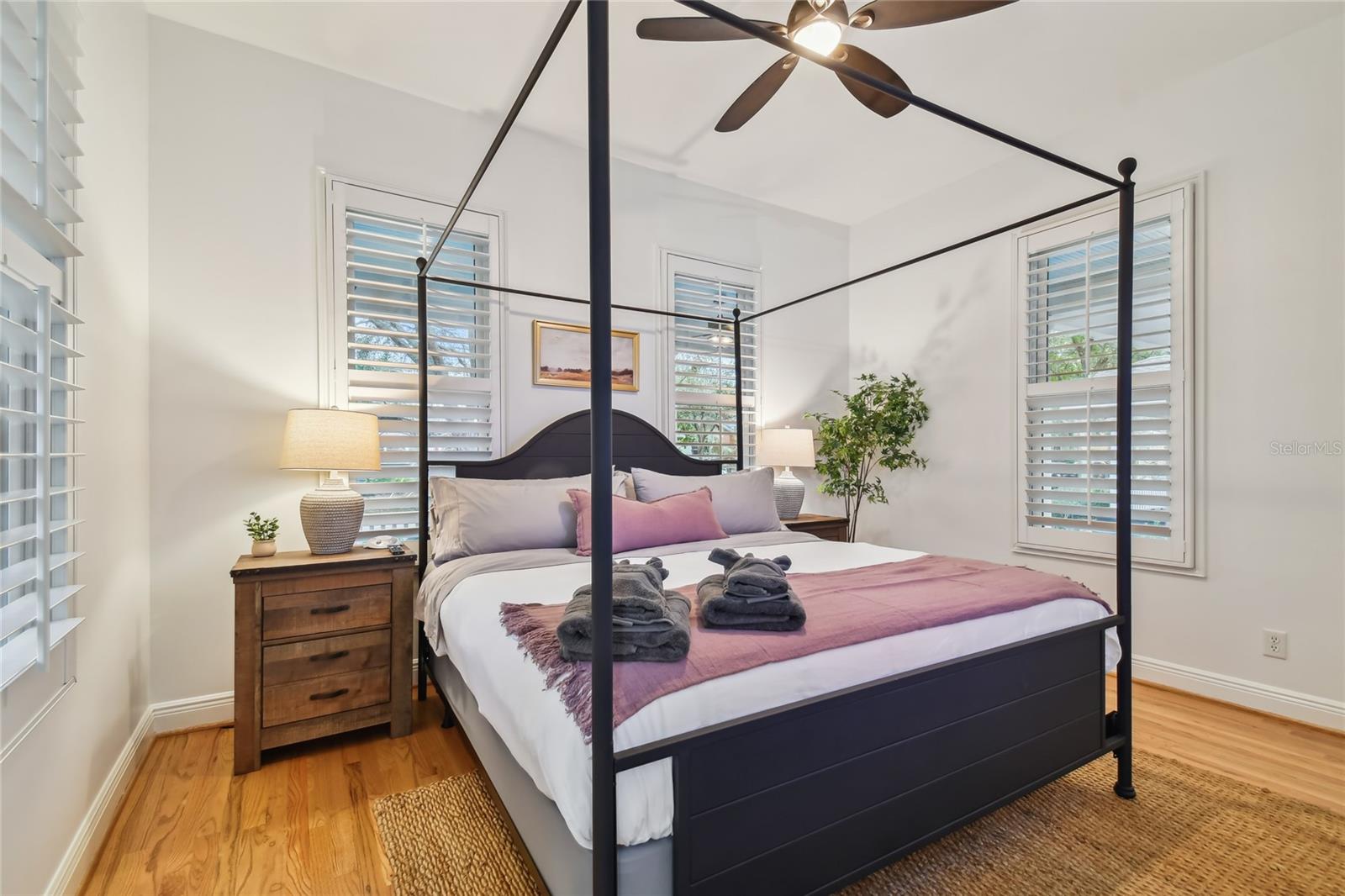 Image 27 of 72 For 701 Packwood Avenue