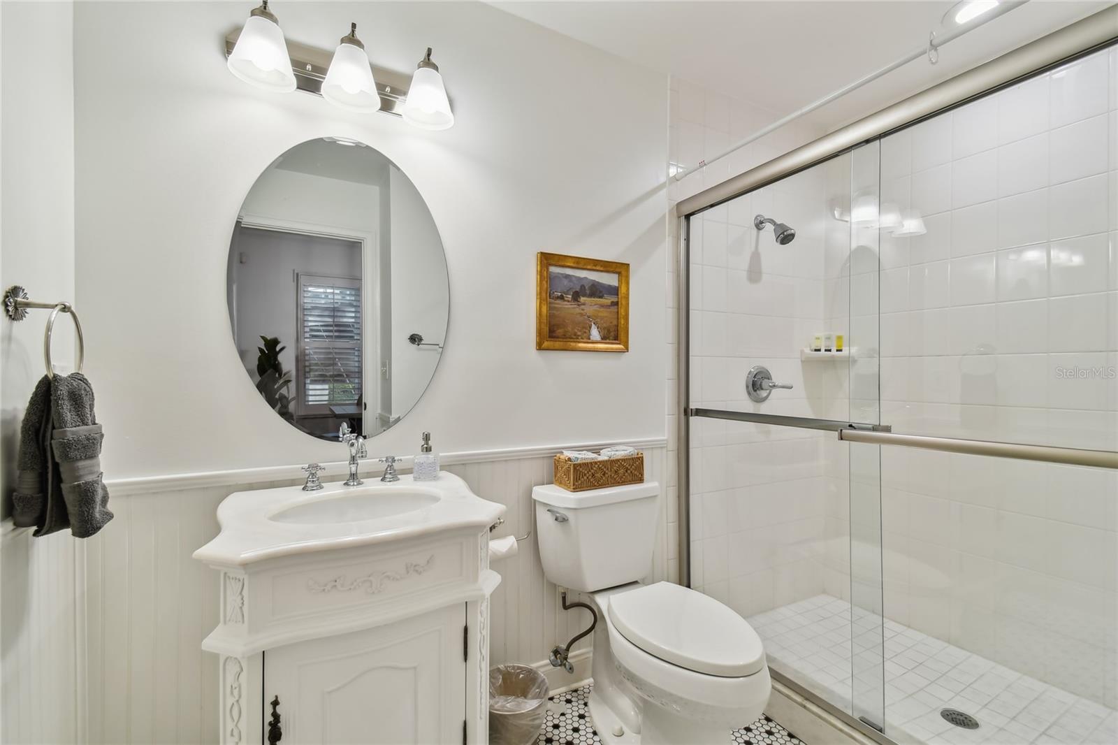 Image 29 of 72 For 701 Packwood Avenue