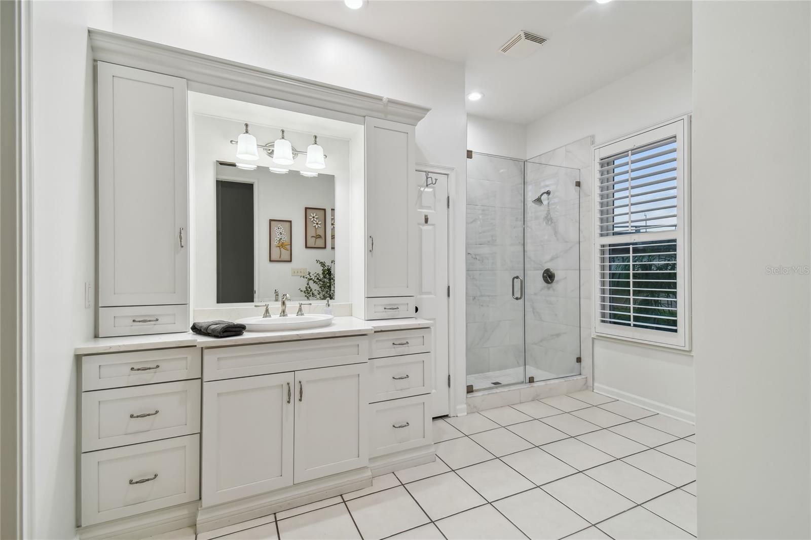 Image 36 of 72 For 701 Packwood Avenue