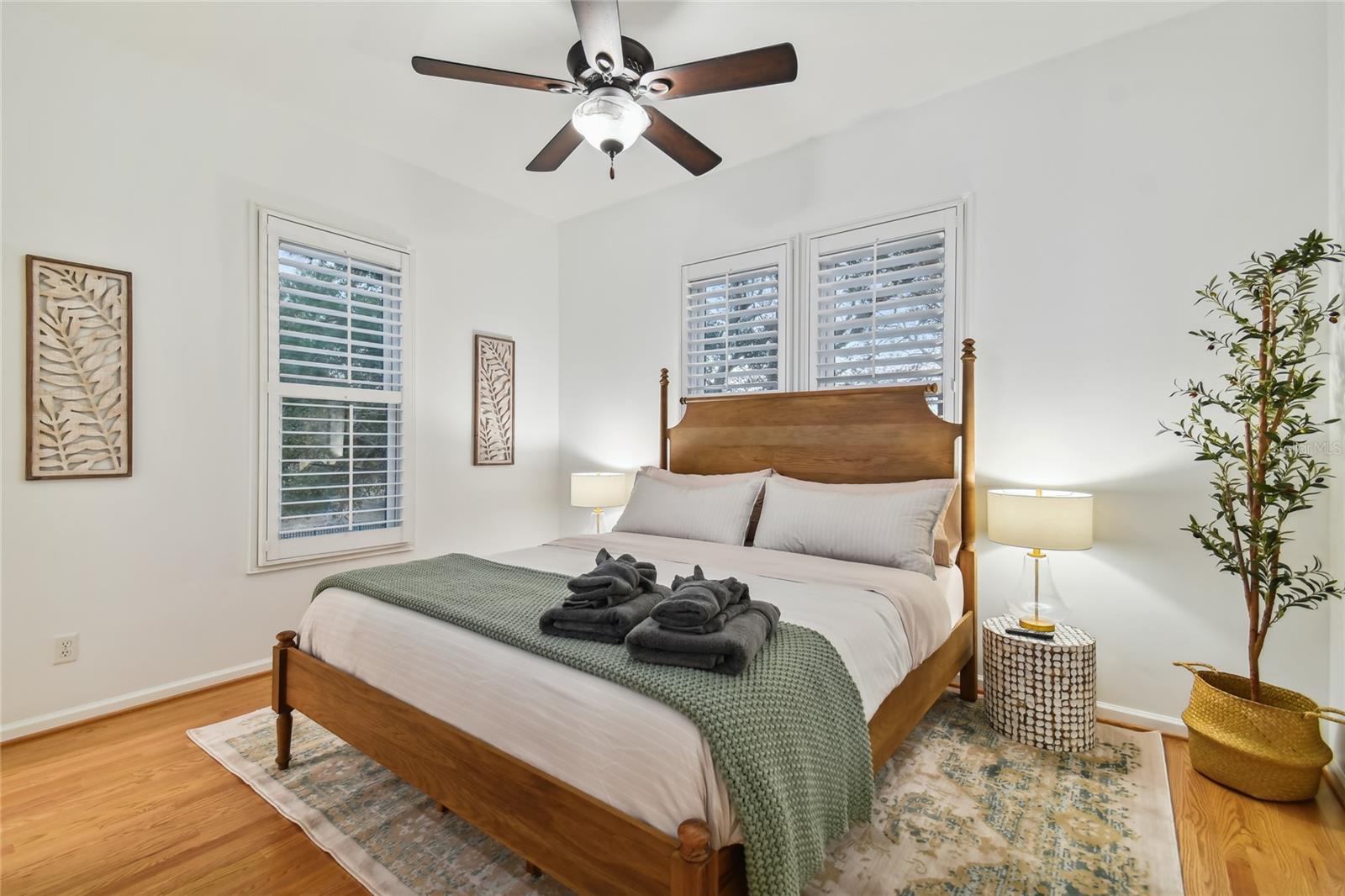 Image 41 of 72 For 701 Packwood Avenue