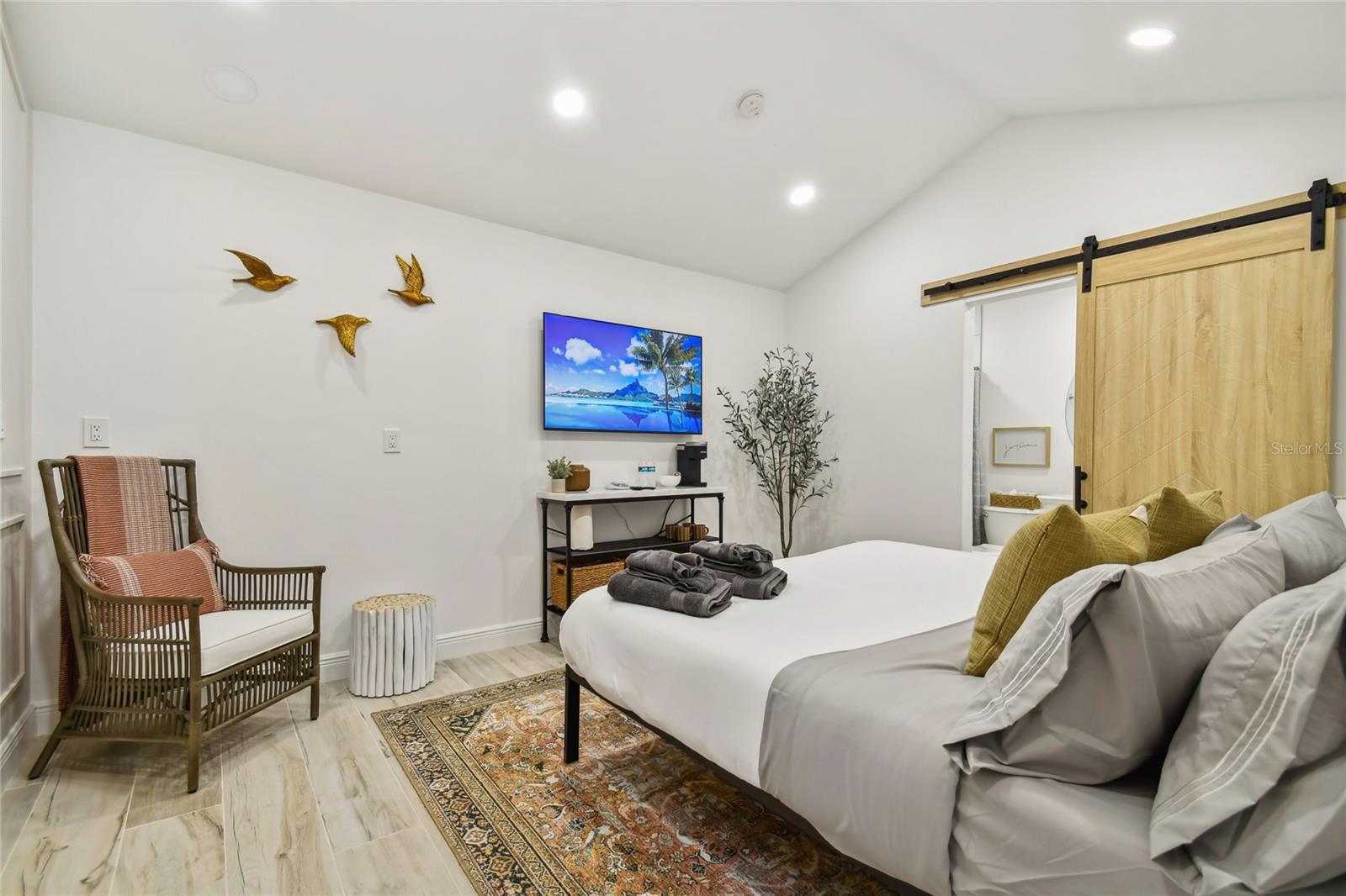 Image 53 of 72 For 701 Packwood Avenue