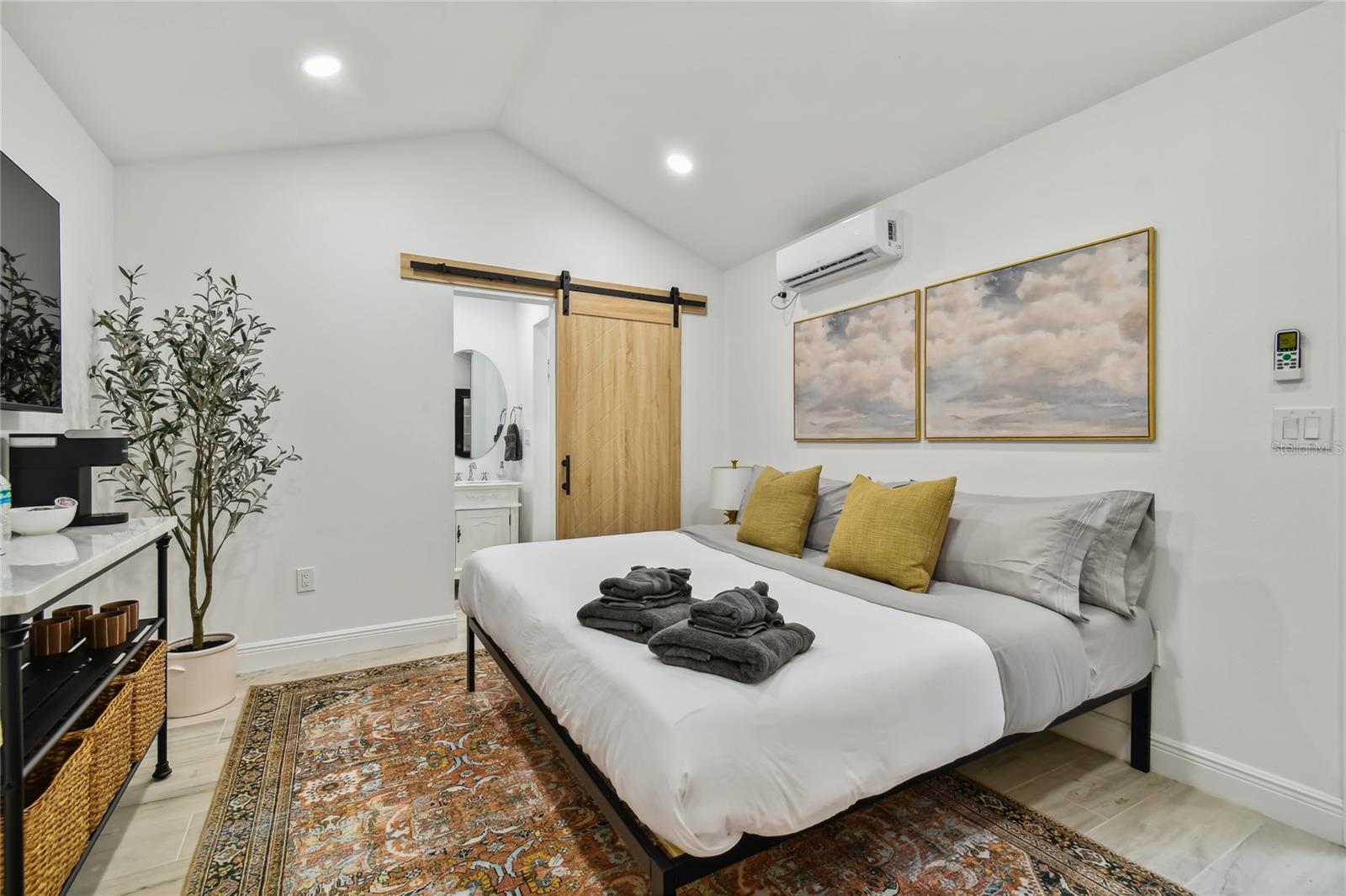 Image 54 of 72 For 701 Packwood Avenue