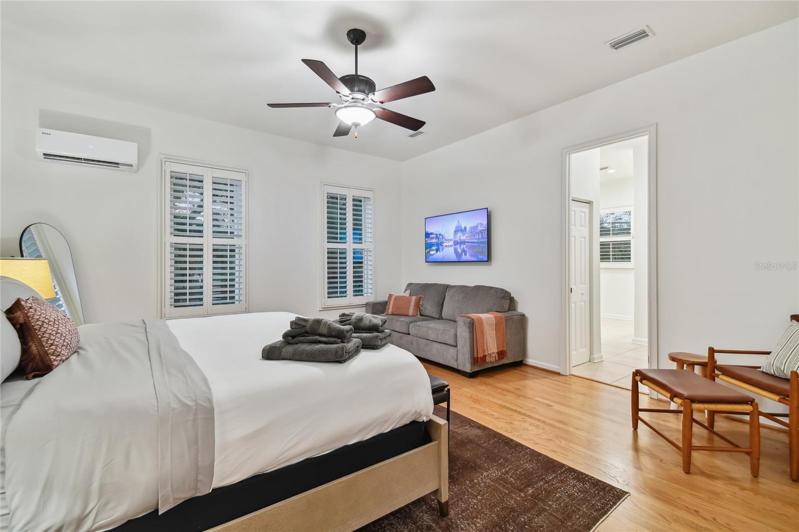 Image 8 of 72 For 701 Packwood Avenue