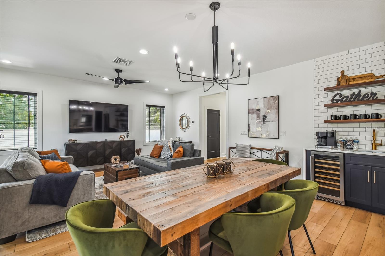 Image 11 of 54 For 4119 Boulevard