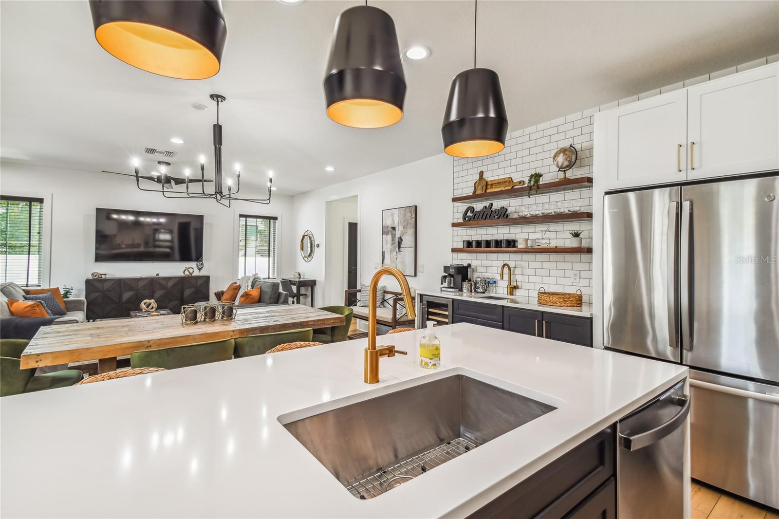 Image 17 of 54 For 4119 Boulevard