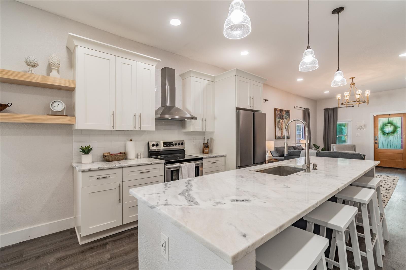 Listing photo id 15 for 1310 19th Avenue A