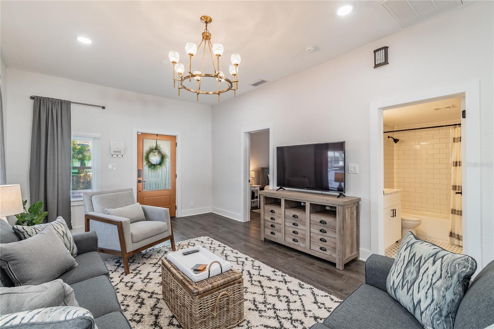 Listing photo id 1 for 1310 19th Avenue A