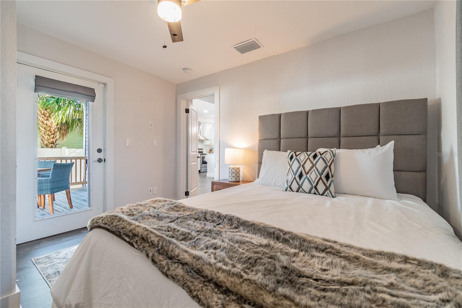 Listing photo id 28 for 1310 19th Avenue A