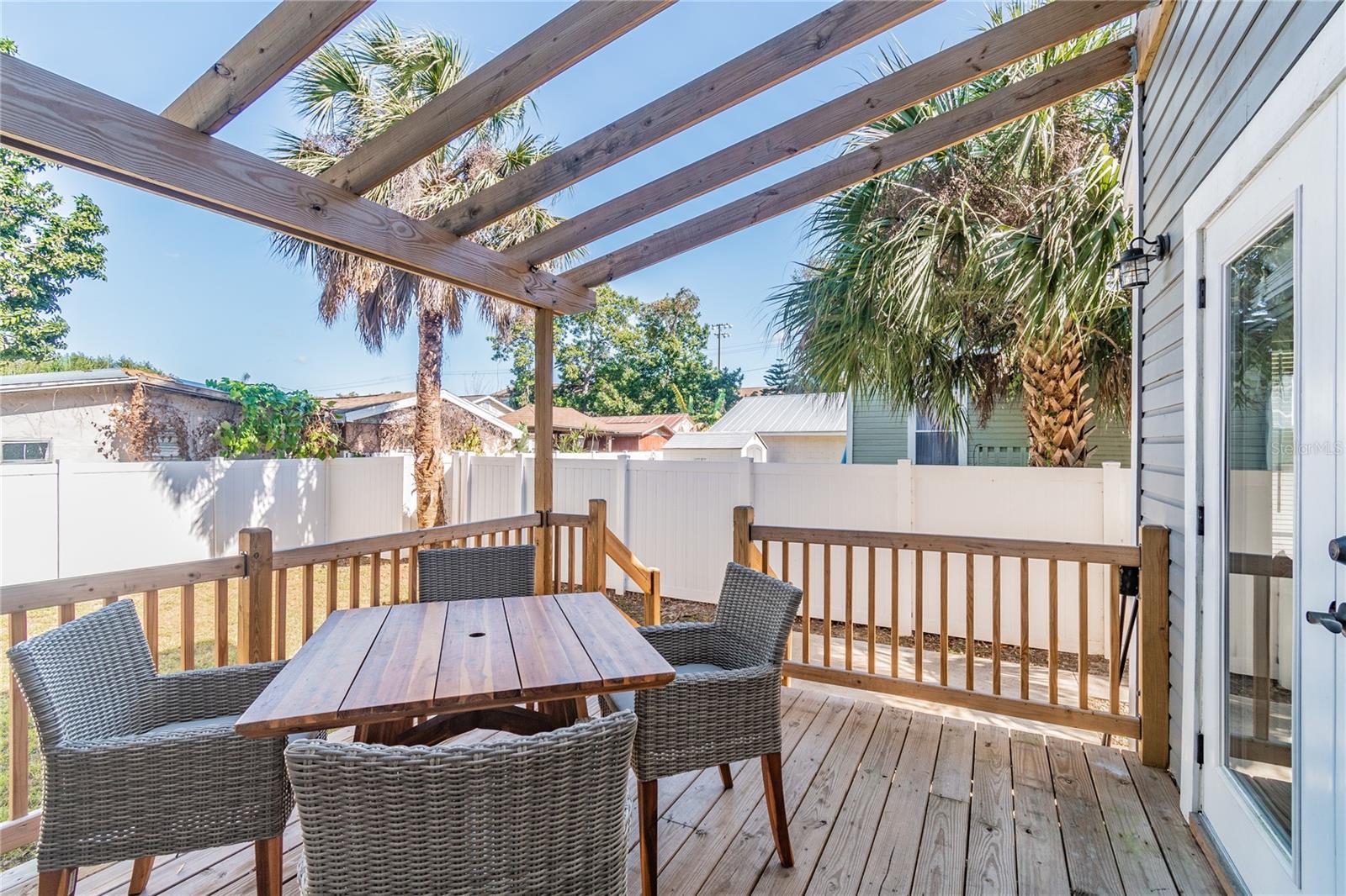 Listing photo id 31 for 1310 19th Avenue A