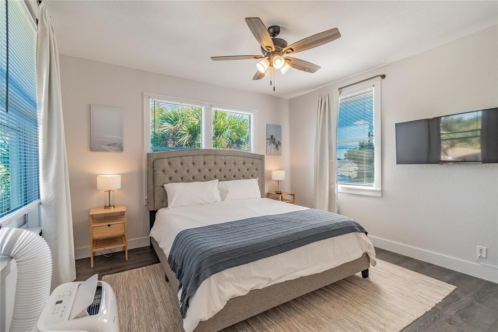 Listing photo id 39 for 1310 19th Avenue A