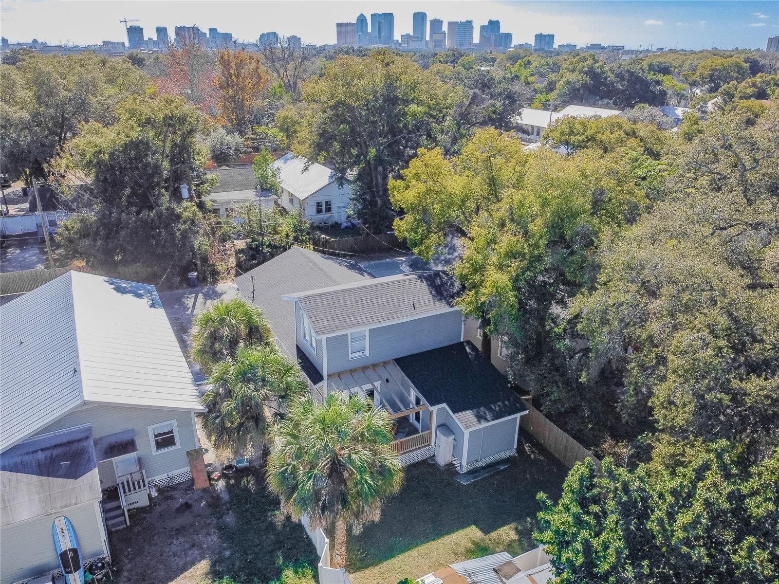 Listing photo id 47 for 1310 19th Avenue A