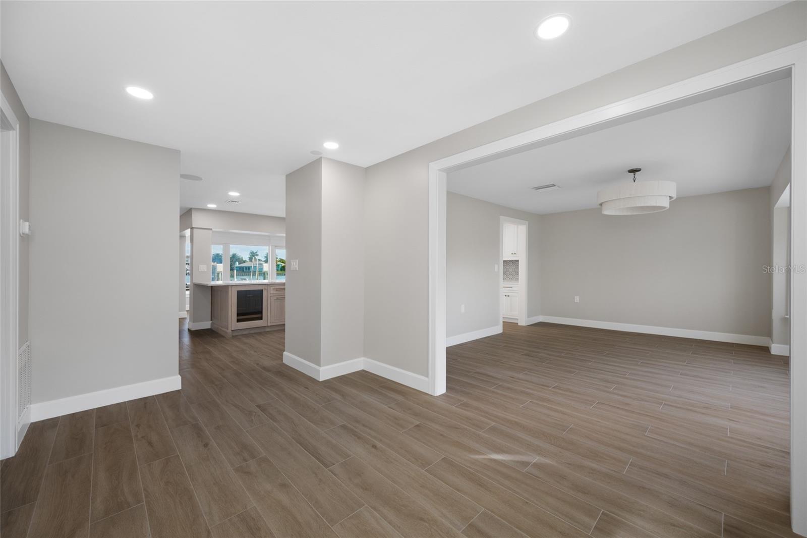 Image 12 of 75 For 6331 4th Palm Point