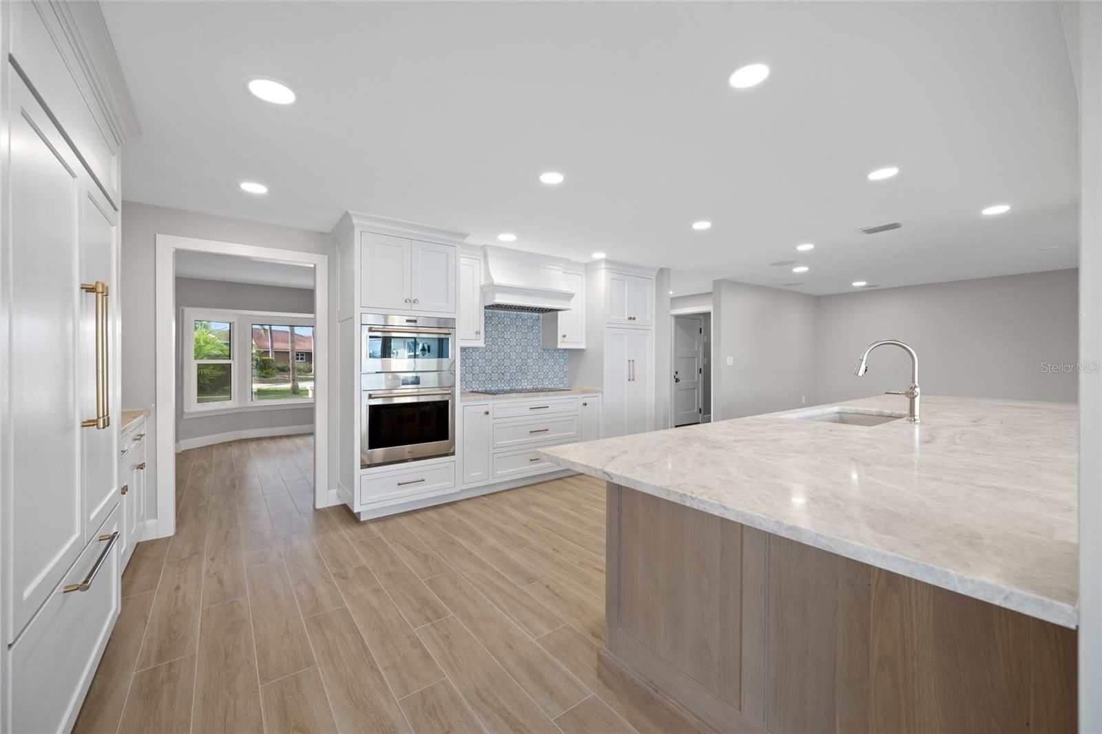 Image 18 of 75 For 6331 4th Palm Point