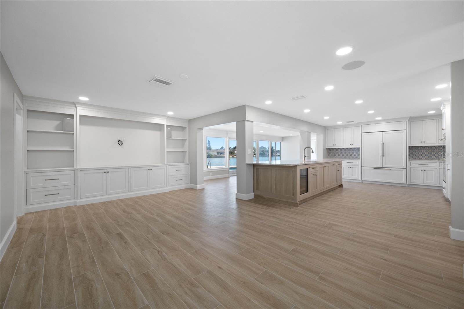 Image 23 of 75 For 6331 4th Palm Point