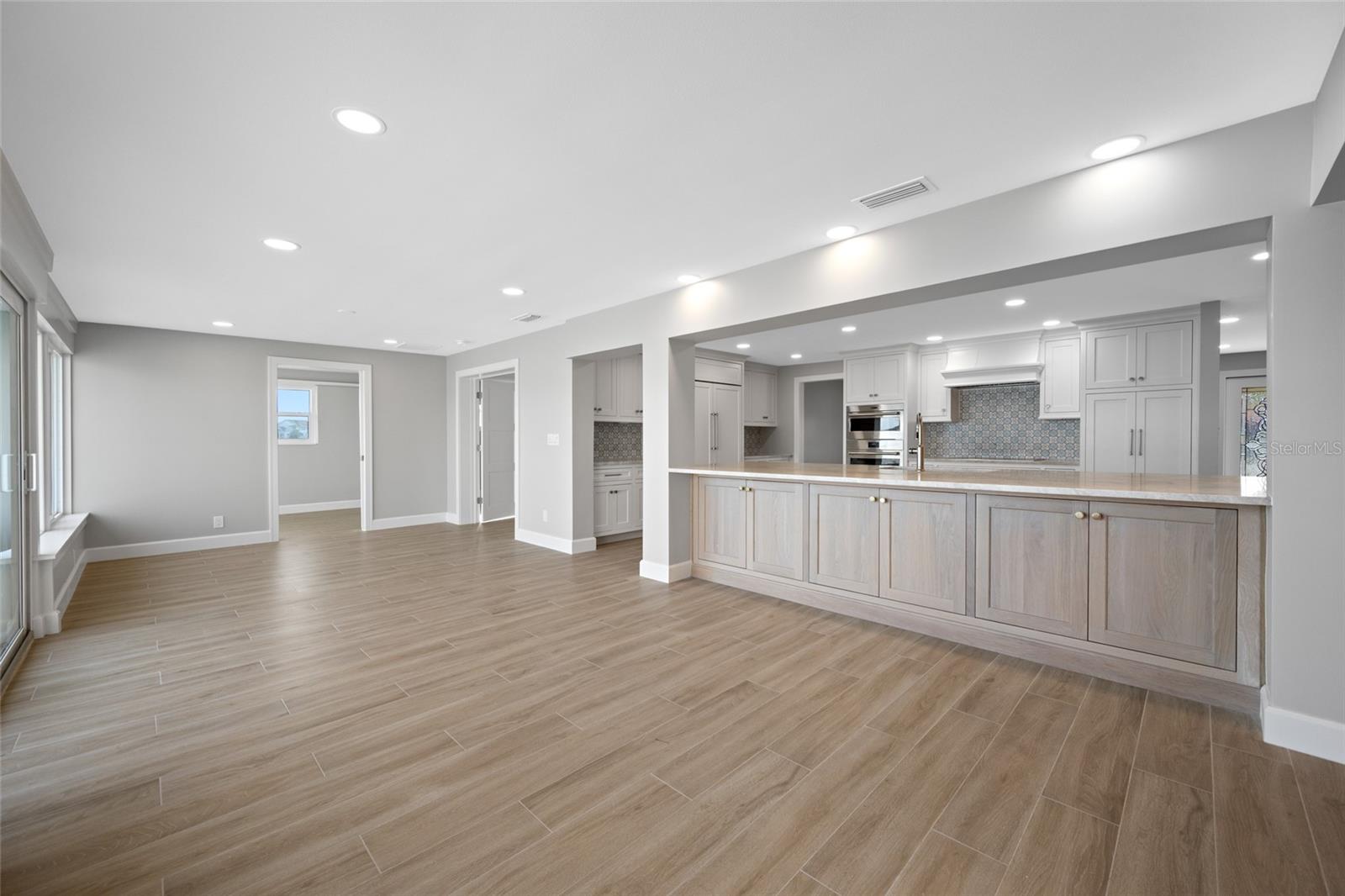 Image 25 of 75 For 6331 4th Palm Point