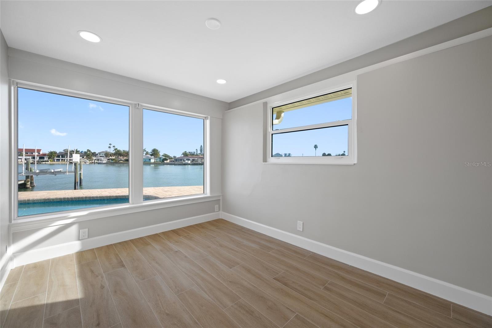 Image 28 of 75 For 6331 4th Palm Point