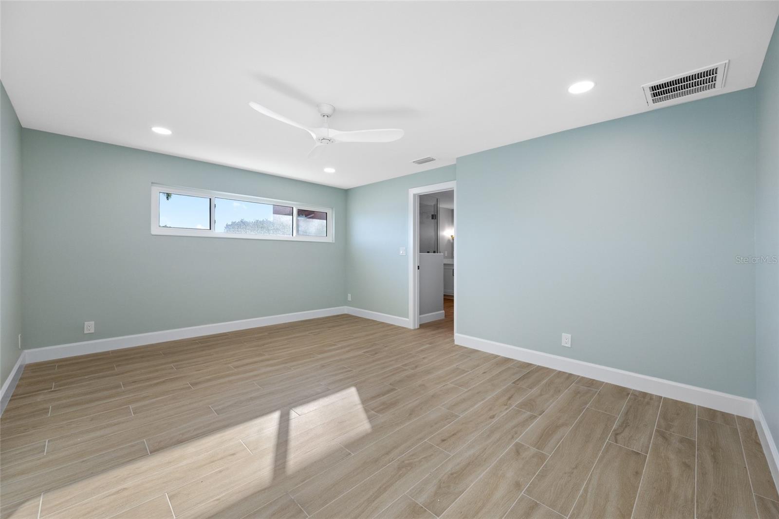 Image 31 of 75 For 6331 4th Palm Point