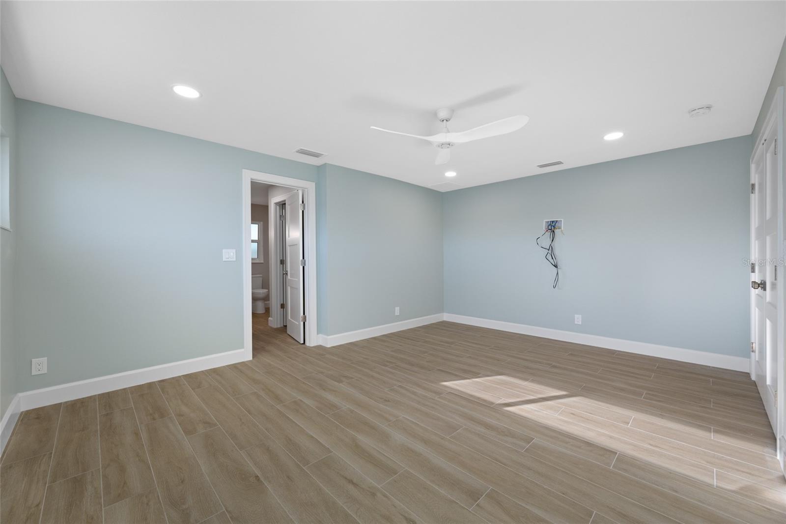 Image 32 of 75 For 6331 4th Palm Point