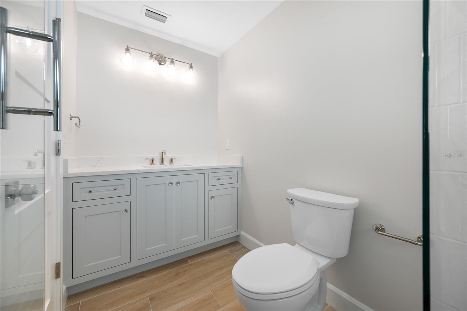 Image 45 of 75 For 6331 4th Palm Point