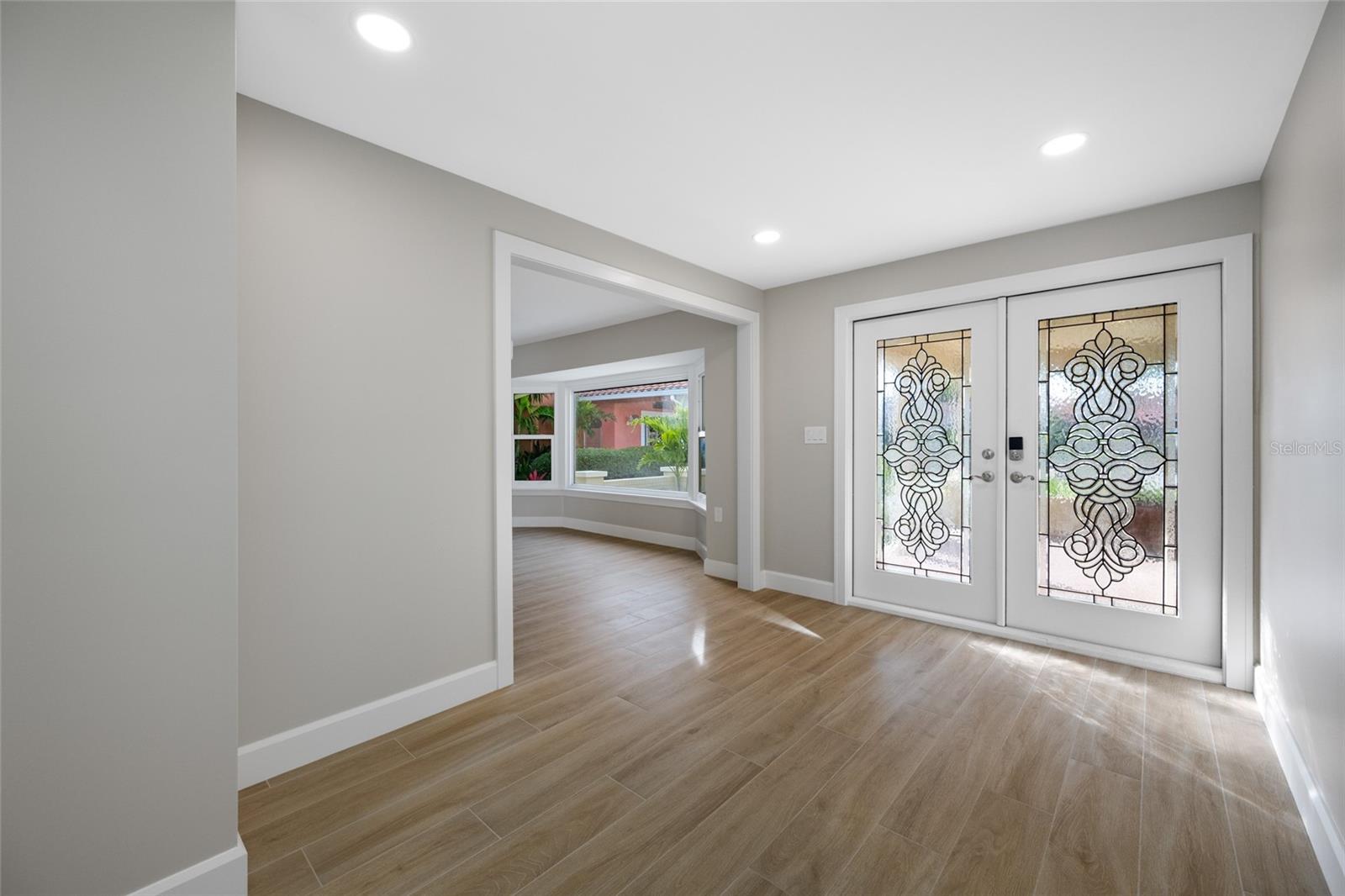 Image 9 of 75 For 6331 4th Palm Point