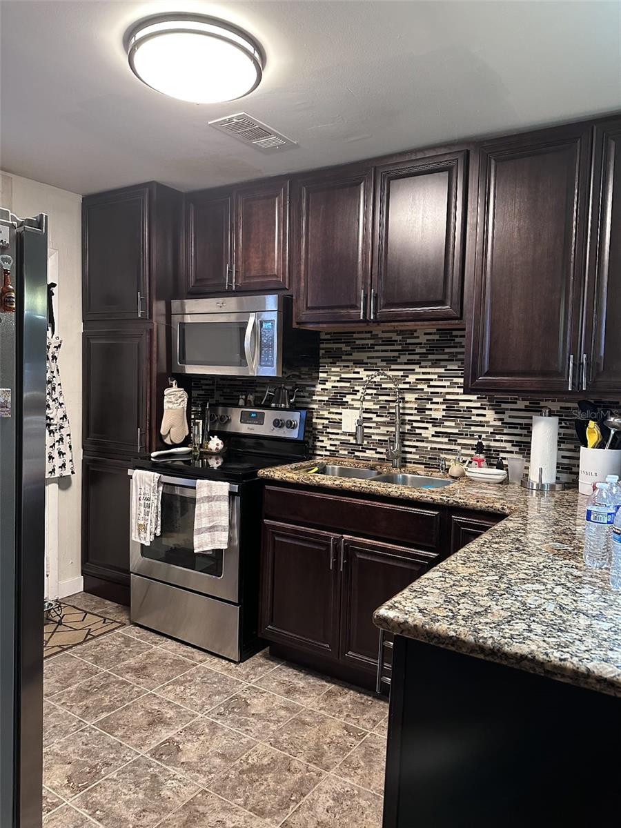 Image 2 of 9 For 6260 Falls Circle Drive 311