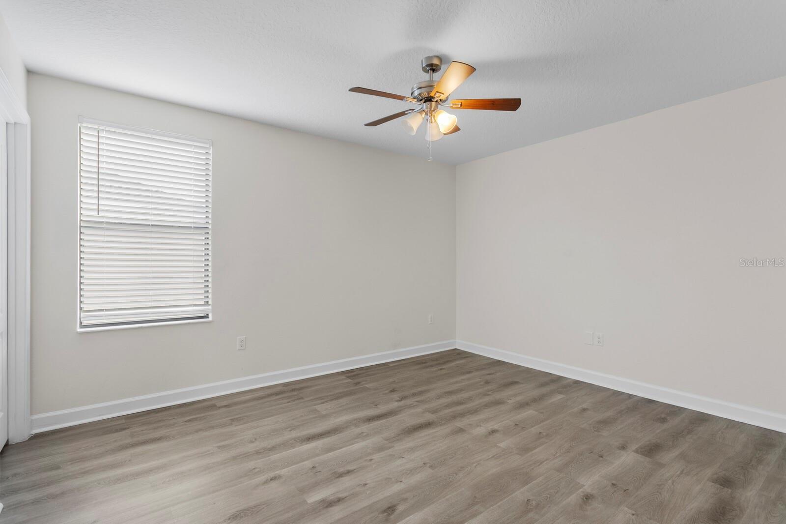 Image 26 of 54 For 19415 Paddock View Drive