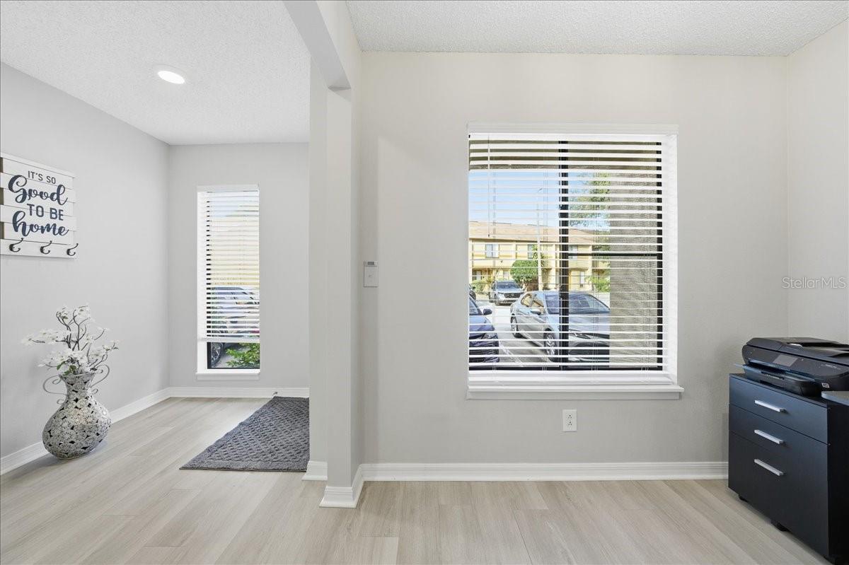 Image 7 of 44 For 1453 Highland Ridge Circle