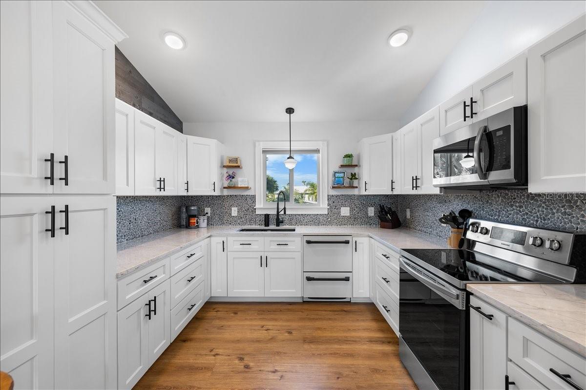 Image 12 of 47 For 4452 Kingston Drive