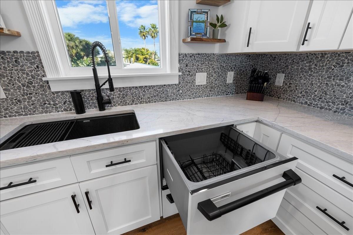 Image 14 of 47 For 4452 Kingston Drive